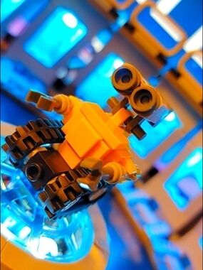 Wall-e Minifigure Lego Compatible